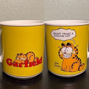 Vintage GARFIELD "Never Trust A Smiling Cat" by Jim Davis ~ Comic Strip 1978